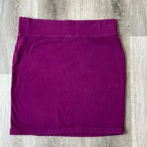 Forever 21 Semi-vintage Fuchsia Miniskirt Size L